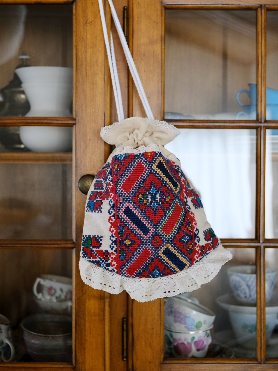 Hungaryの刺繍Bag ①